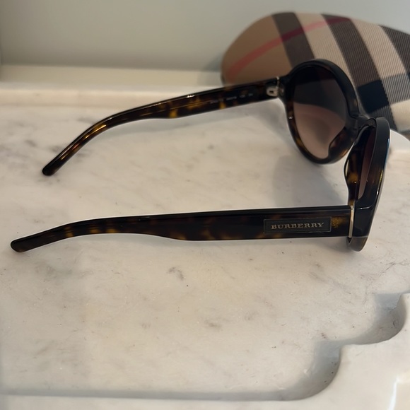 Burberry Women's Sunglasses and Case - Picture 7 of 14